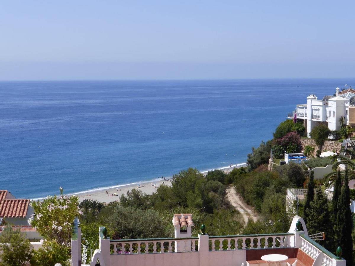 Pueblo Chimenea Villa Nerja Kültér fotó